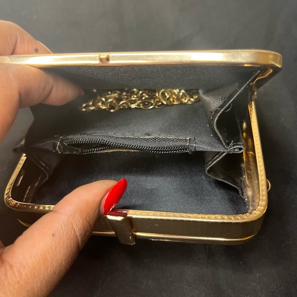 Mini Rhinestone Clutch - Picture 4 of 4